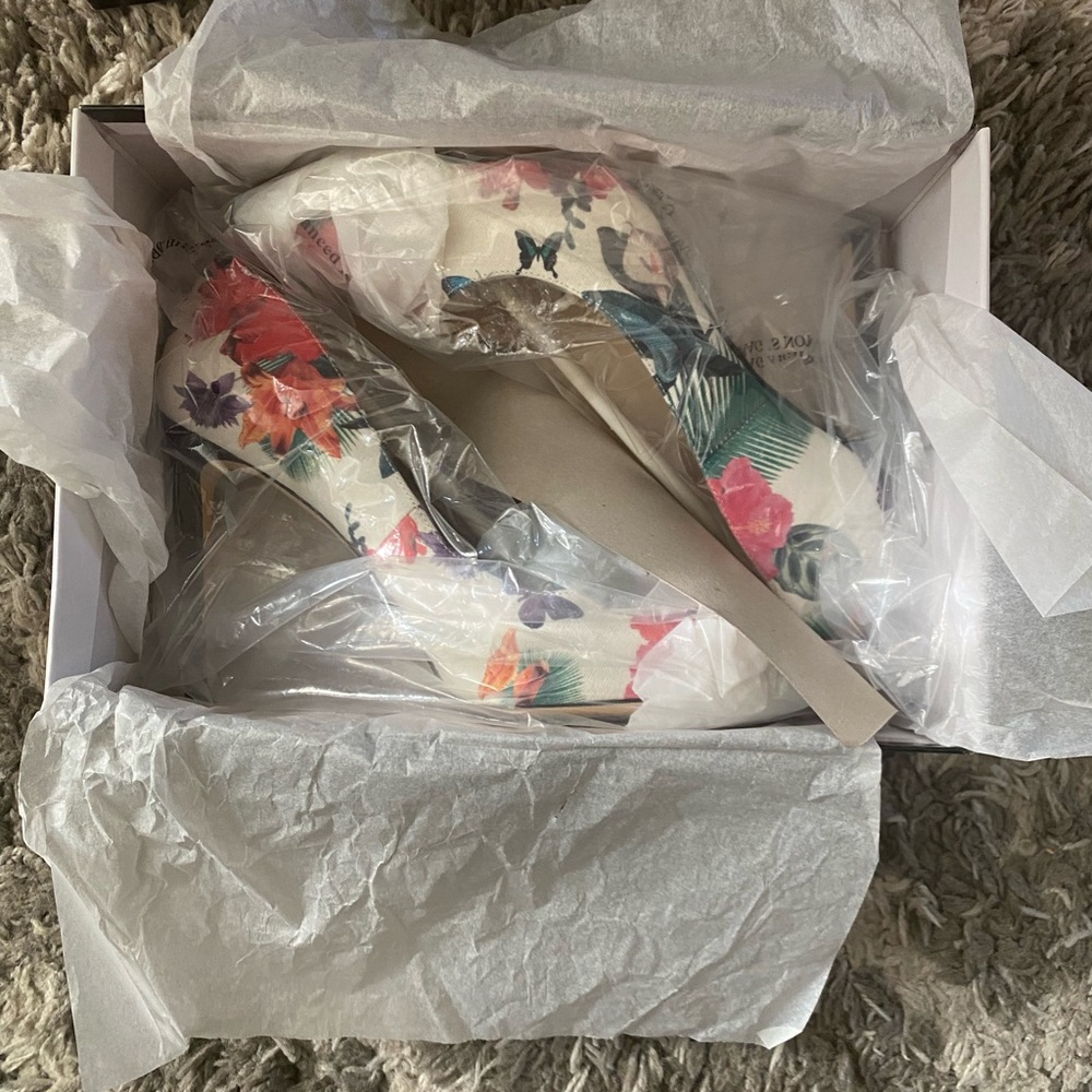 Flowered Heels - image 2